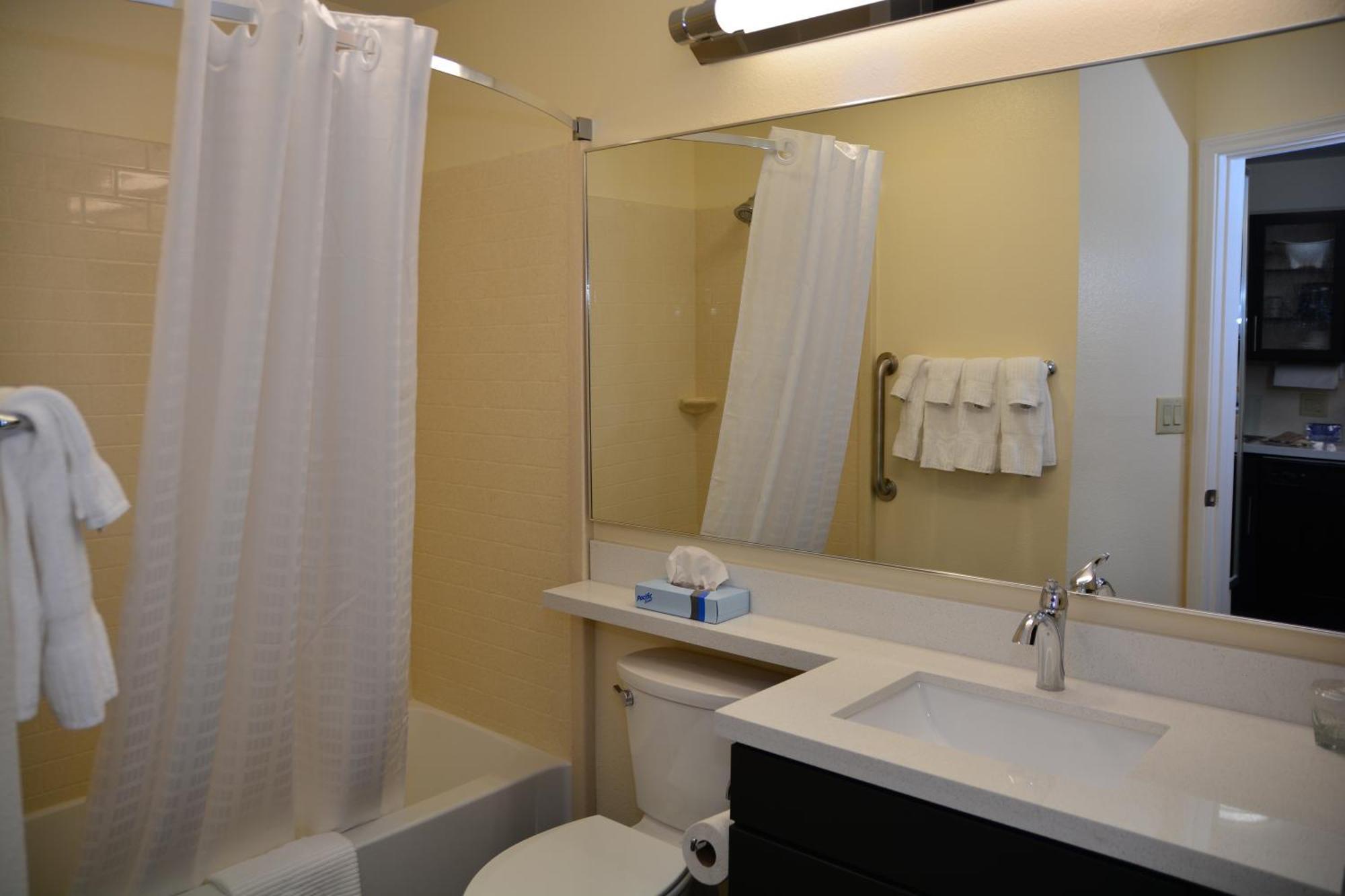 Candlewood Suites College Station By Ihg Брайън Стая снимка