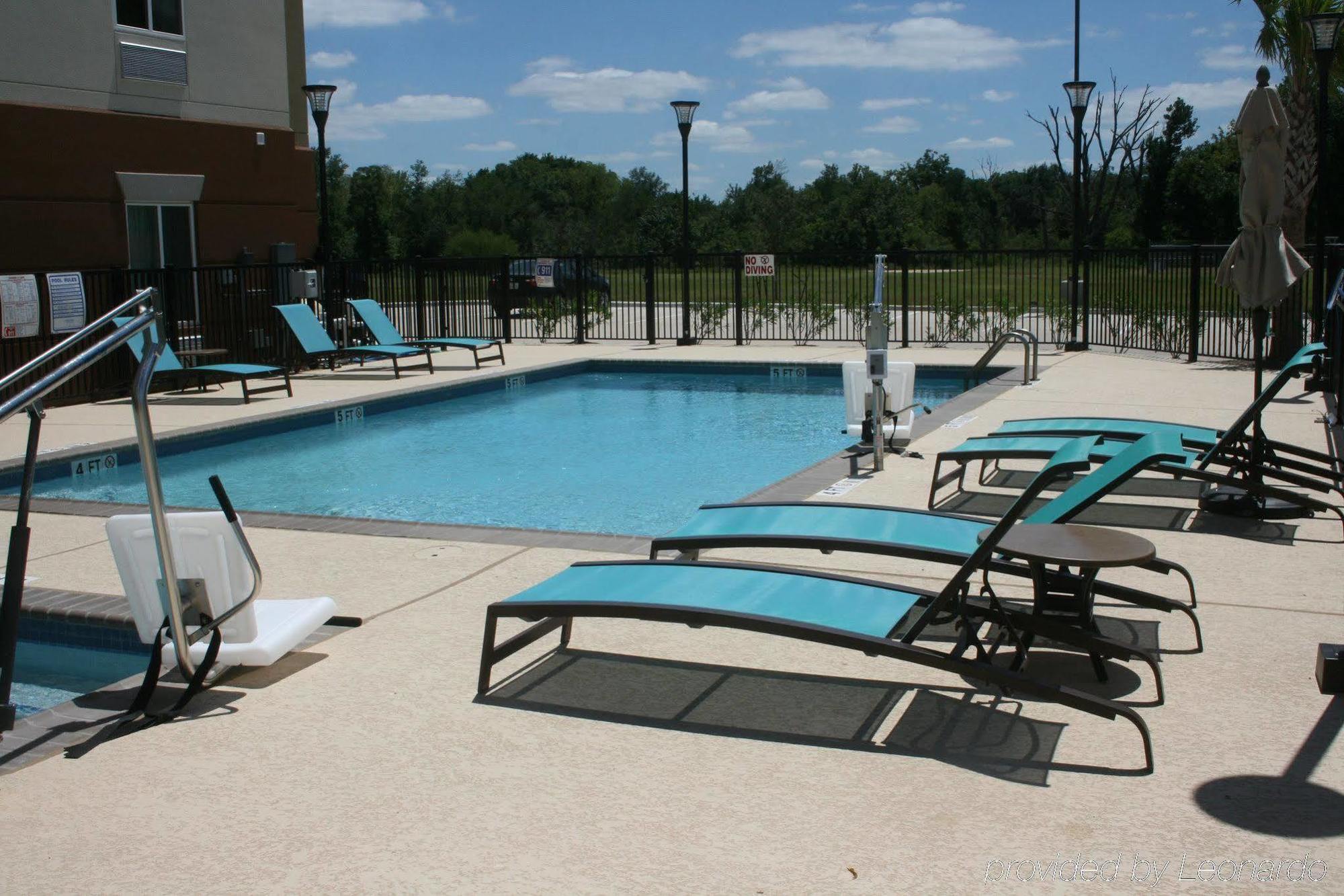 Candlewood Suites College Station By Ihg Брайън Екстериор снимка