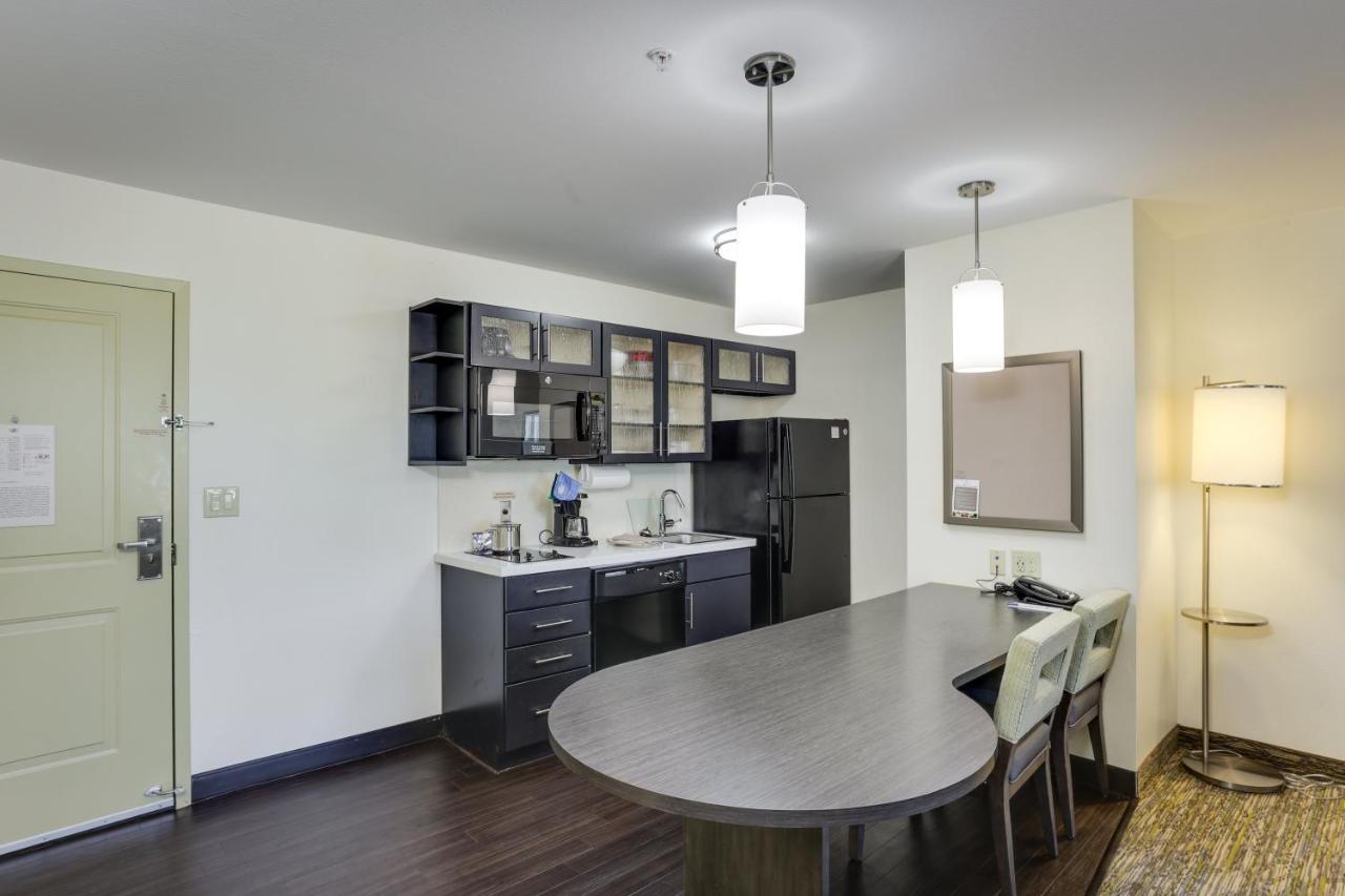 Candlewood Suites College Station By Ihg Брайън Екстериор снимка